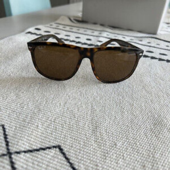 Ray ban tortoise frame wayfarer polarized sunglasses - Picture 1 of 3